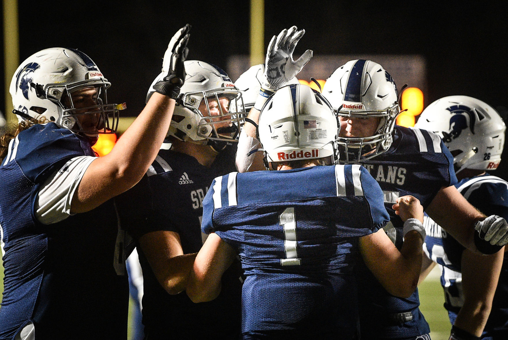 110620-qc-spt-icw-pv-football-004